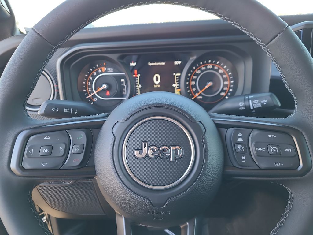 Thumbnail: 2026 Jeep Gladiator - 28