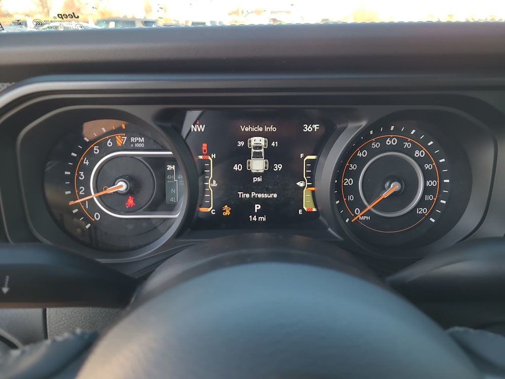Thumbnail: 2026 Jeep Gladiator - 16