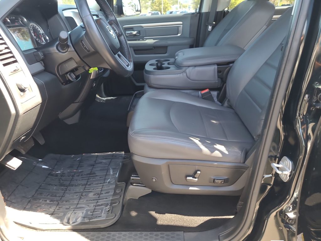 Thumbnail: 2015 RAM 1500 - 9