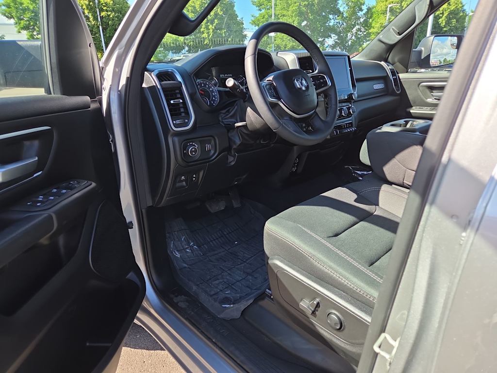 Thumbnail: 2025 RAM 1500 - 21