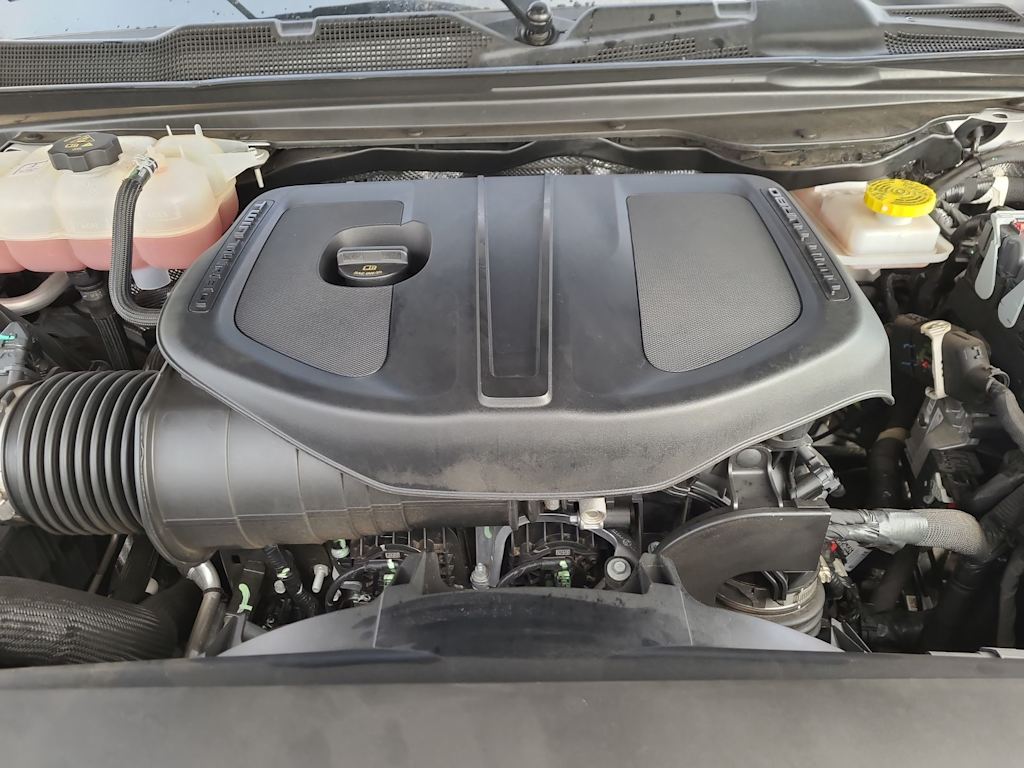 Thumbnail: 2025 RAM 1500 - 9