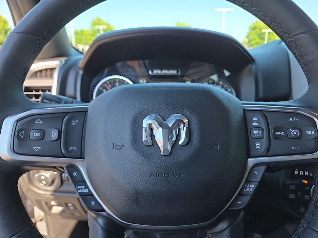 Thumbnail: 2025 RAM 1500 - 28