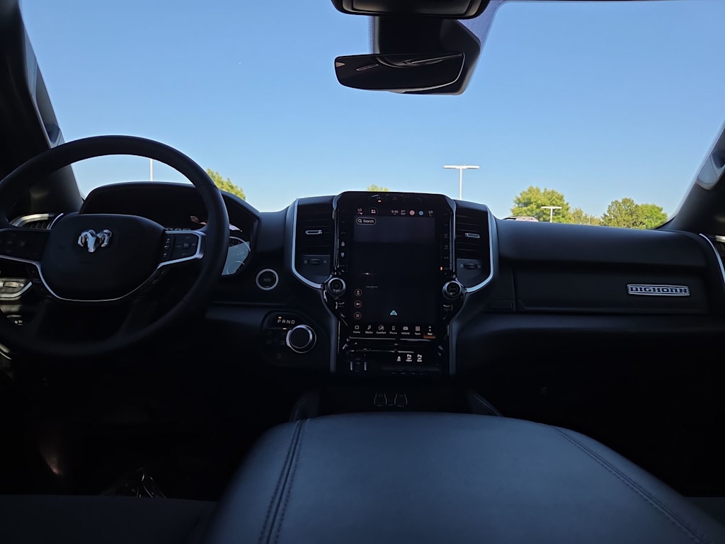Thumbnail: 2025 RAM 1500 - 9