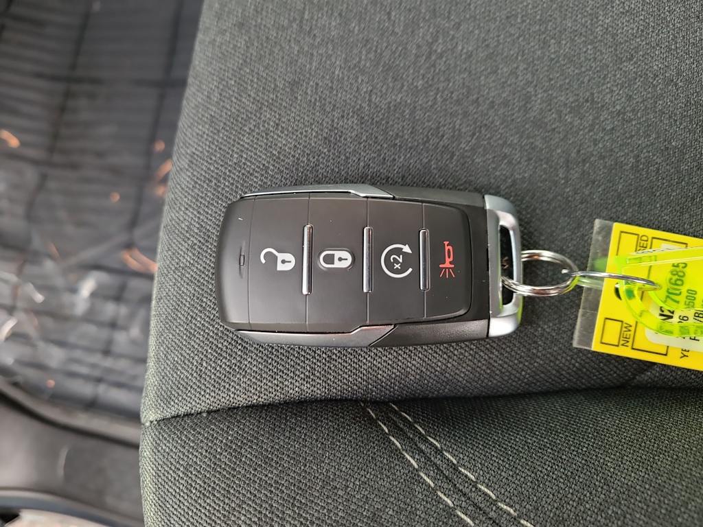 Thumbnail: 2026 RAM 1500 - 15