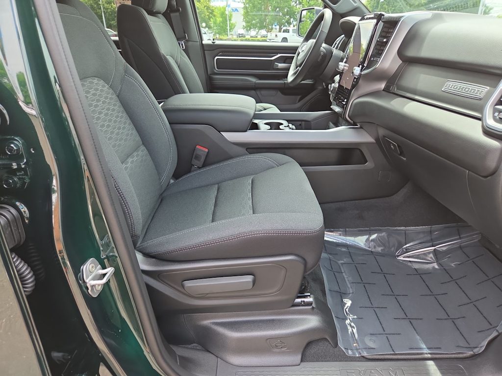 Thumbnail: 2026 RAM 1500 - 26