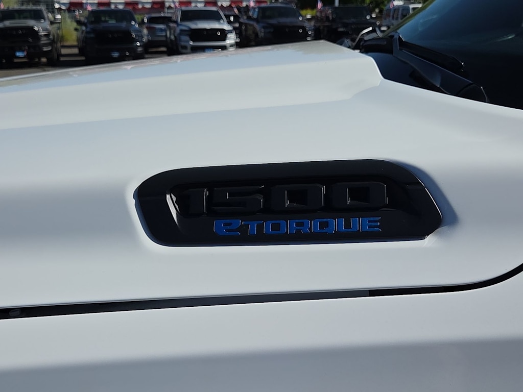 Thumbnail: 2026 RAM 1500 - 7