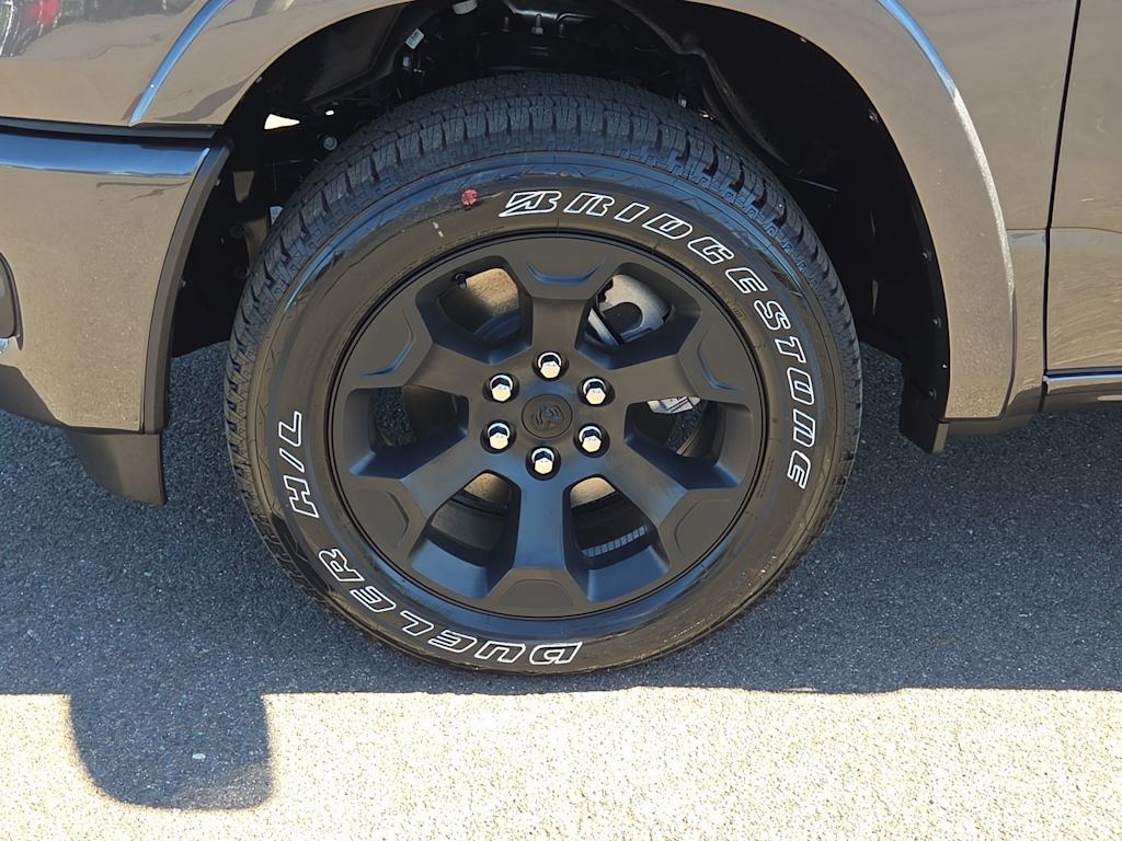 Thumbnail: 2026 RAM 1500 - 8