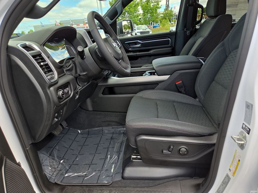 Thumbnail: 2026 RAM 1500 - 10