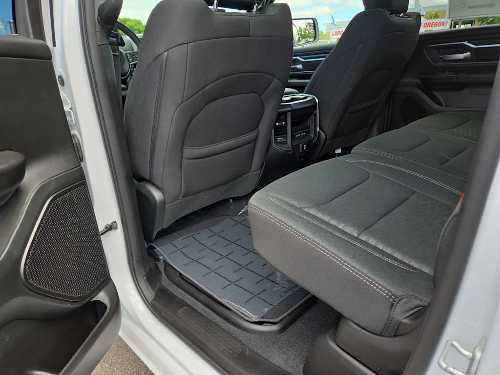 Thumbnail: 2026 RAM 1500 - 12