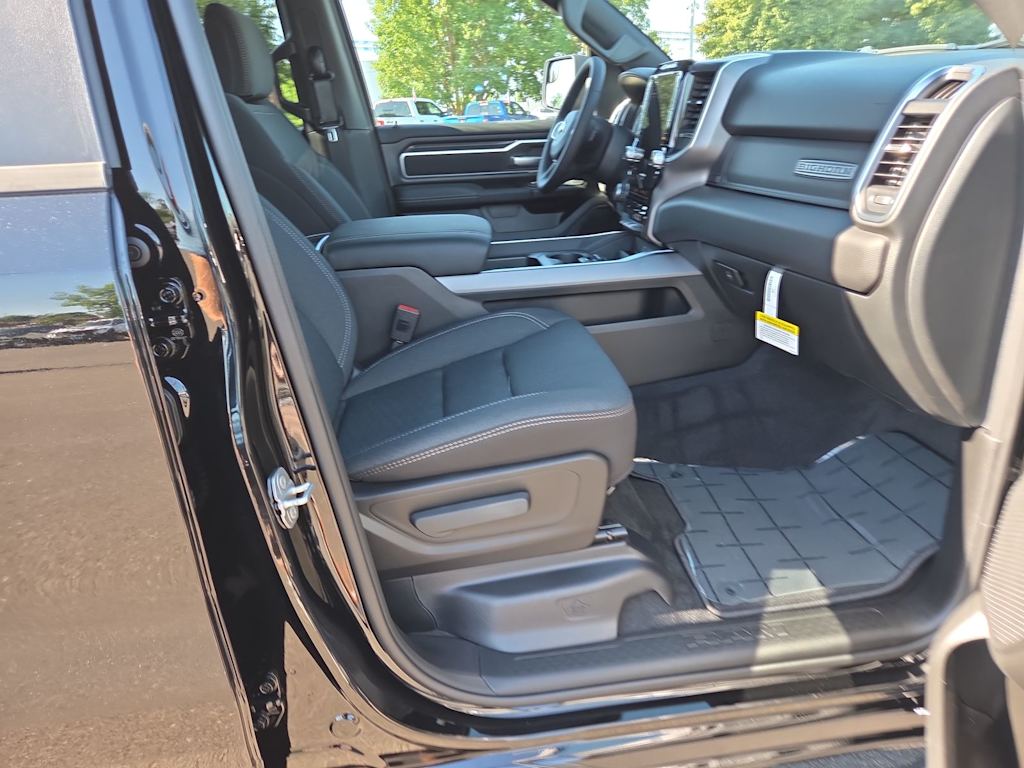 Thumbnail: 2026 RAM 1500 - 26