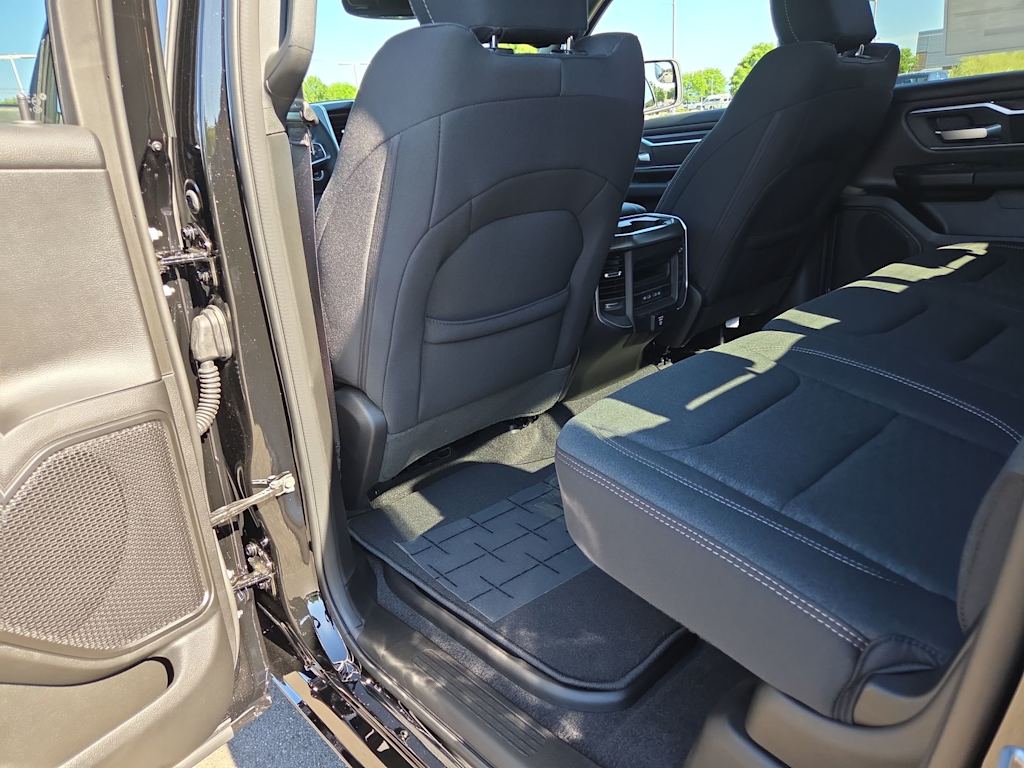 Thumbnail: 2026 RAM 1500 - 10