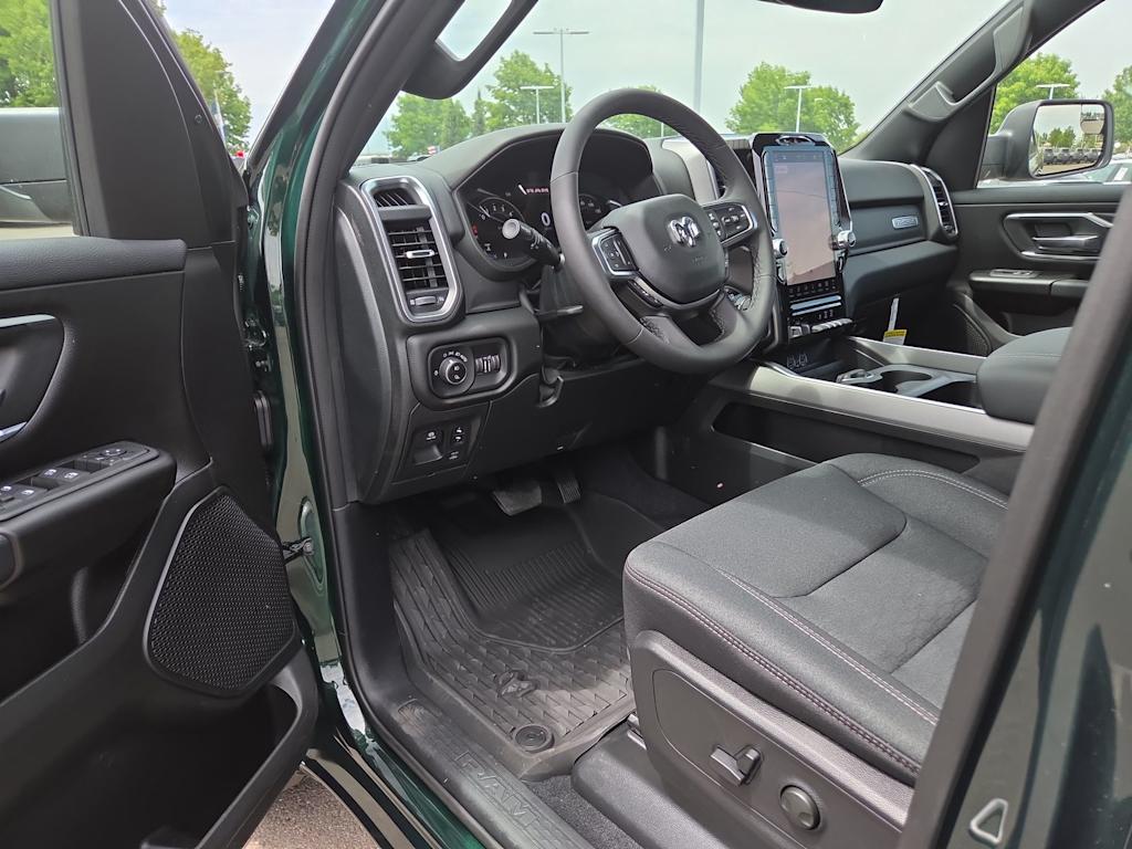Thumbnail: 2026 RAM 1500 - 2