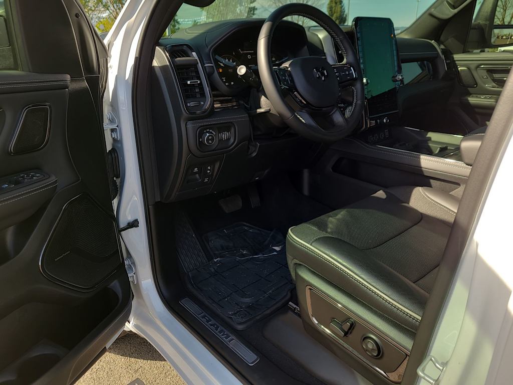 Thumbnail: 2025 RAM 1500 - 2