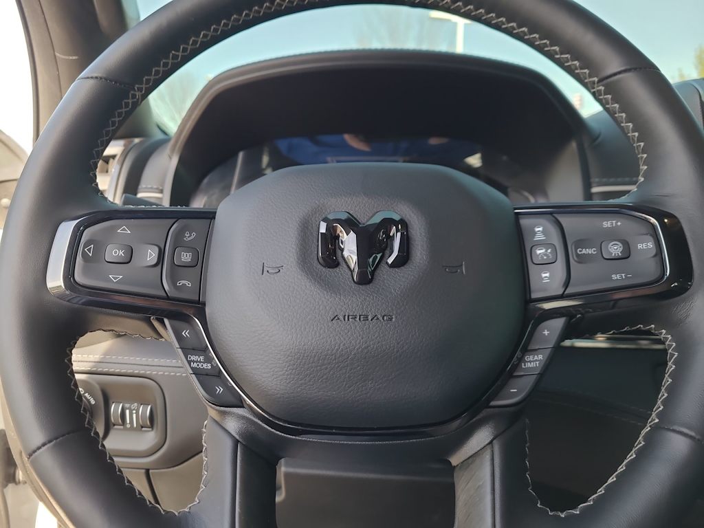 Thumbnail: 2025 RAM 1500 - 28