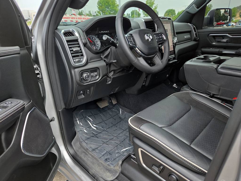 Thumbnail: 2025 RAM 1500 - 2