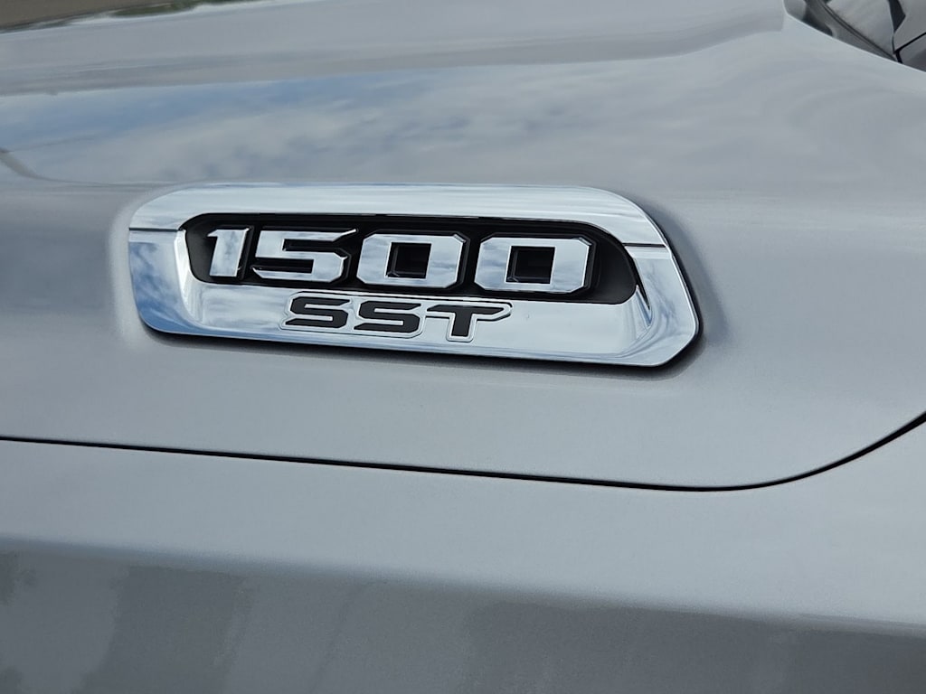 Thumbnail: 2025 RAM 1500 - 7