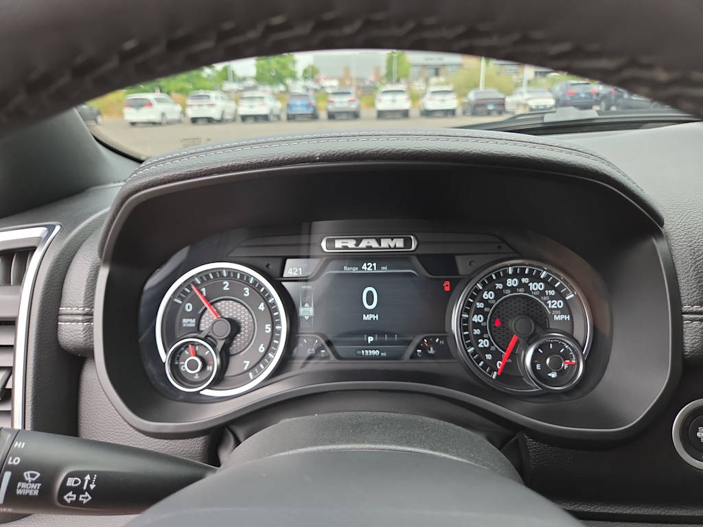 Thumbnail: 2025 RAM 1500 - 15