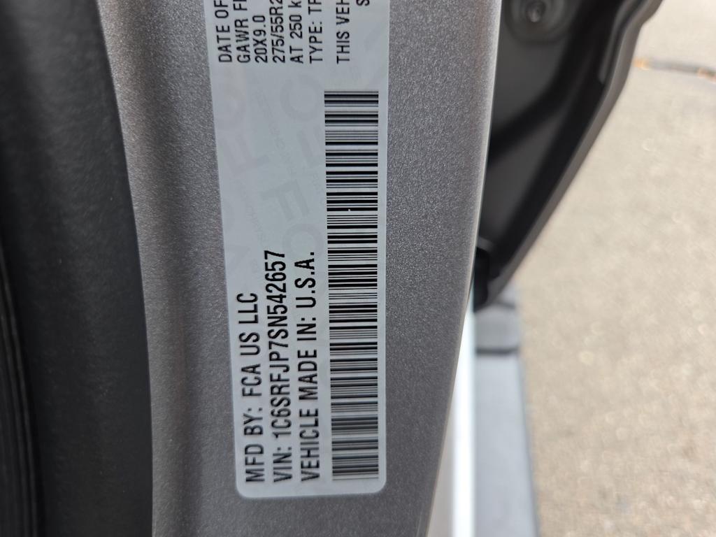 Thumbnail: 2025 RAM 1500 - 17