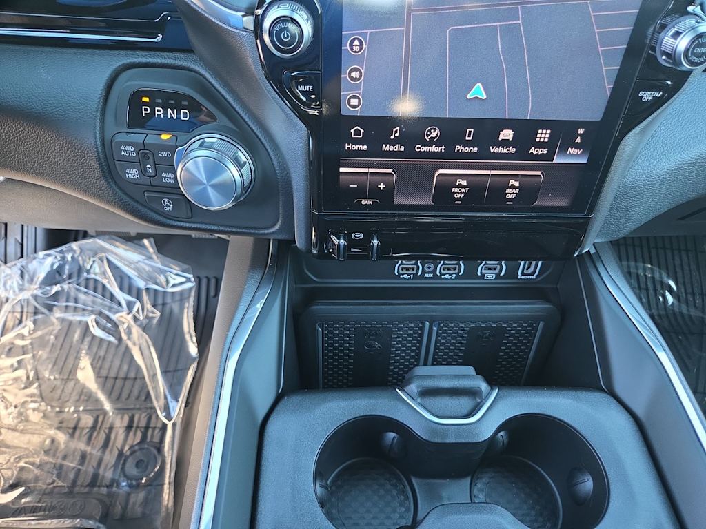 Thumbnail: 2026 RAM 1500 - 10