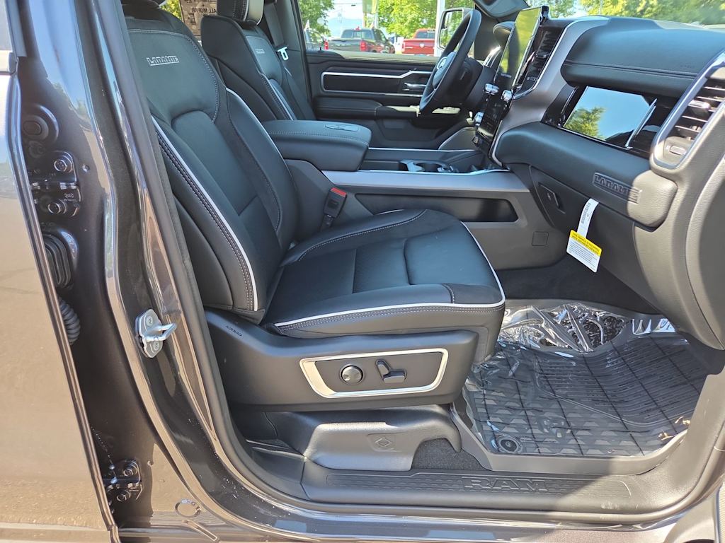 Thumbnail: 2026 RAM 1500 - 11