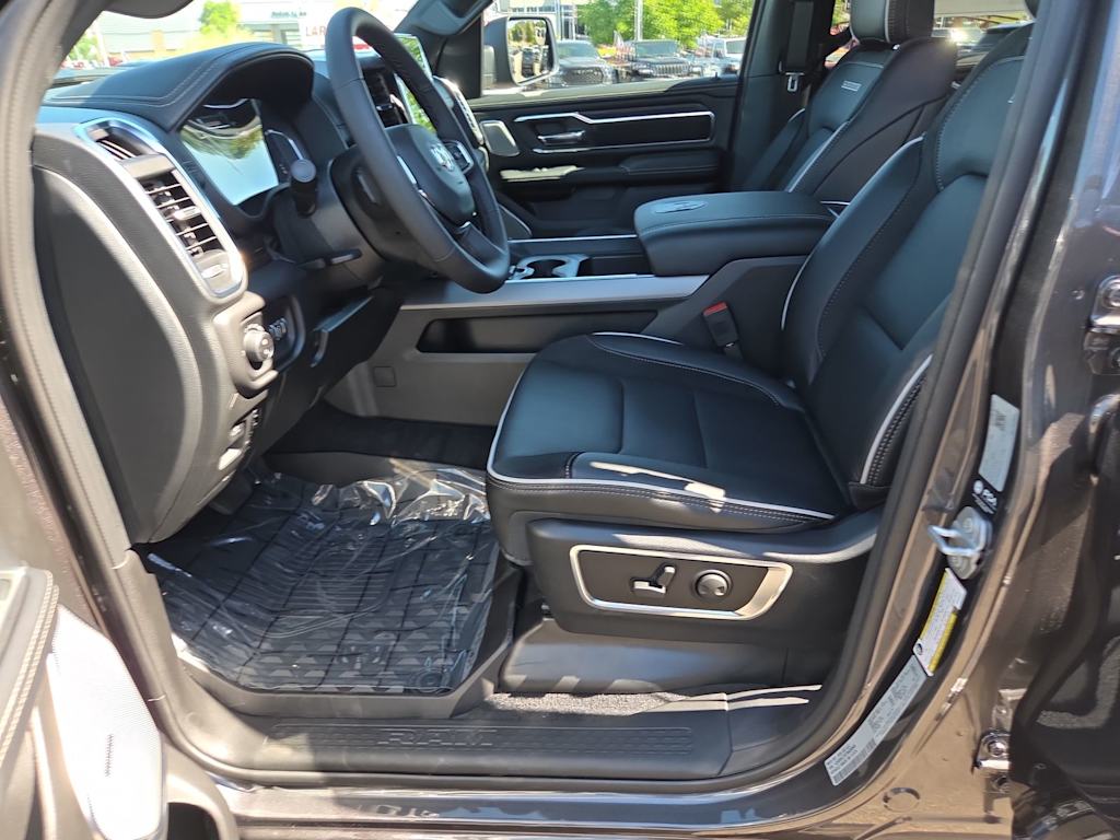 Thumbnail: 2026 RAM 1500 - 10