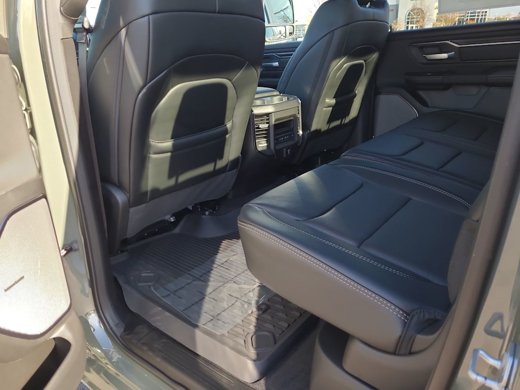 Thumbnail: 2026 RAM 1500 - 10