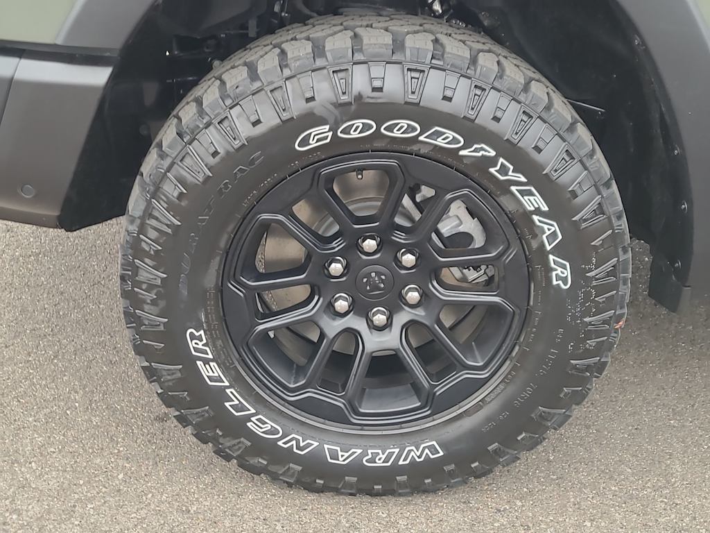 Thumbnail: 2026 RAM 1500 - 8