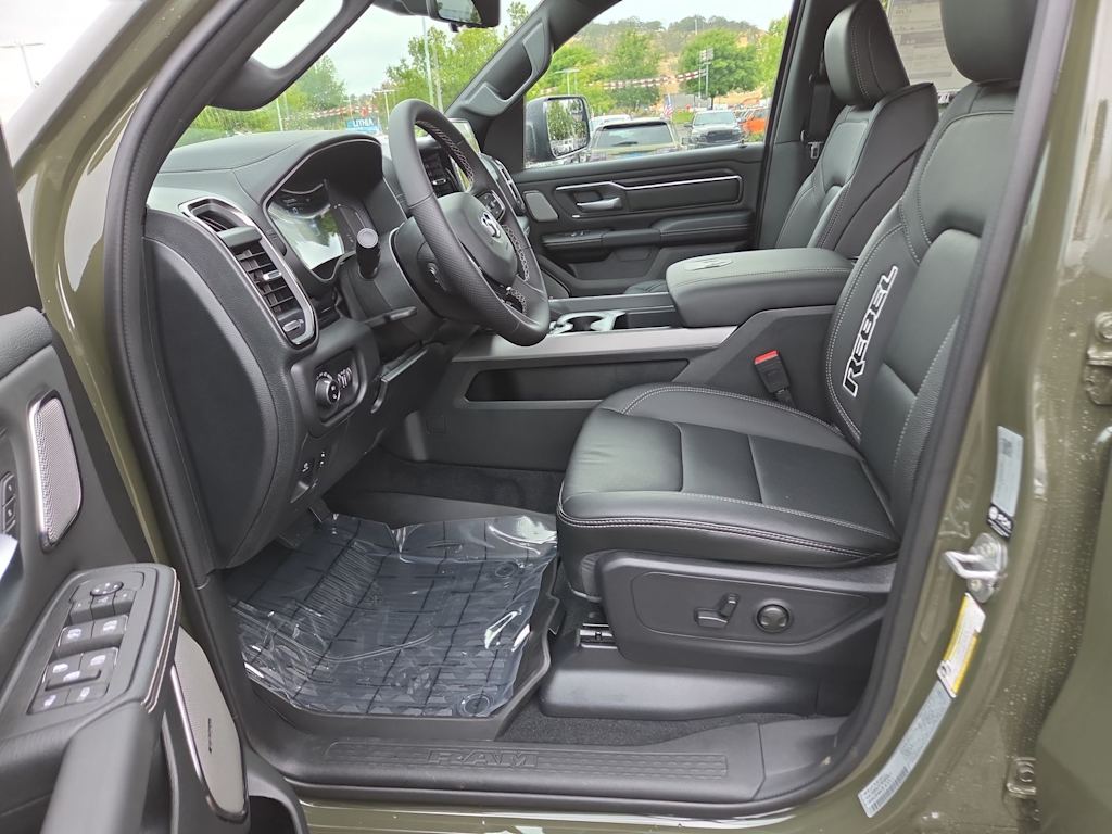 Thumbnail: 2026 RAM 1500 - 10
