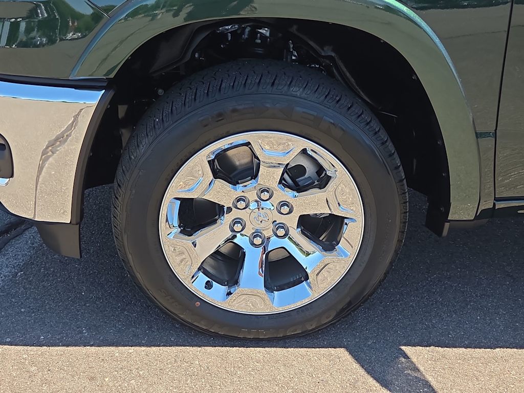 Thumbnail: 2026 RAM 1500 - 8