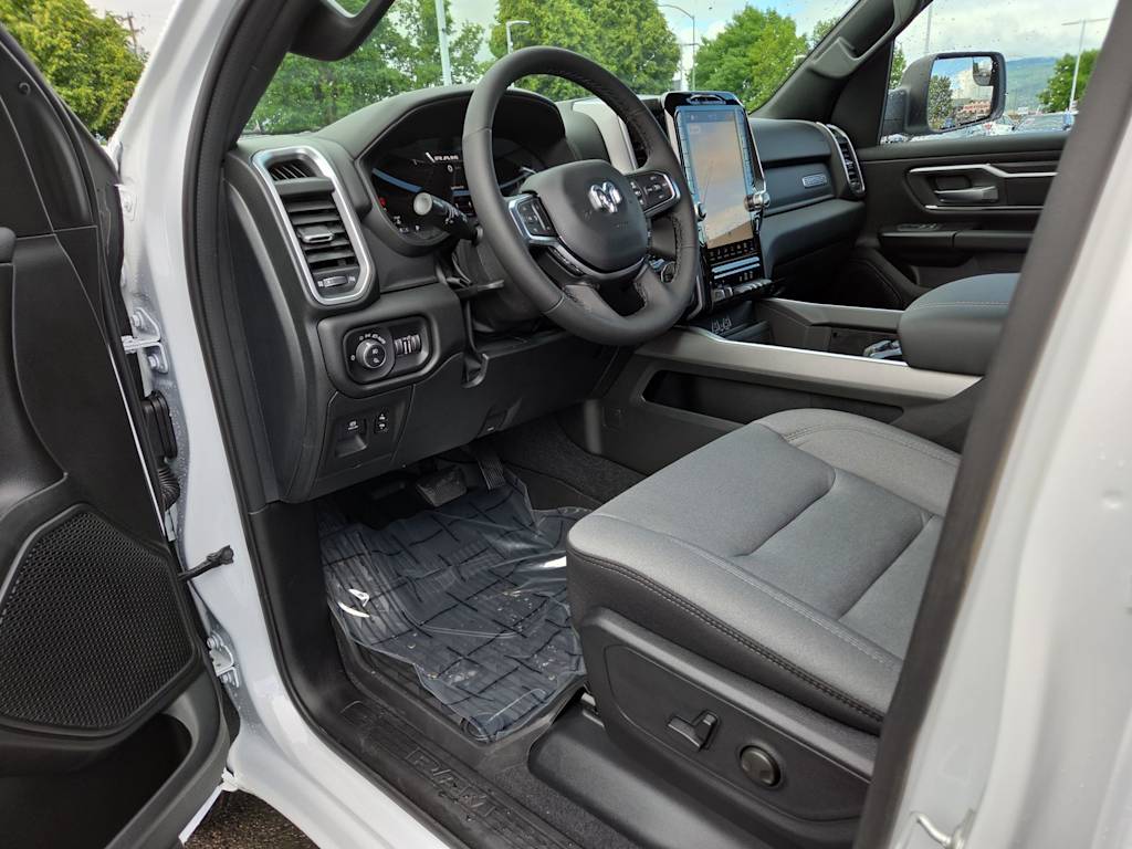 Thumbnail: 2026 RAM 1500 - 10
