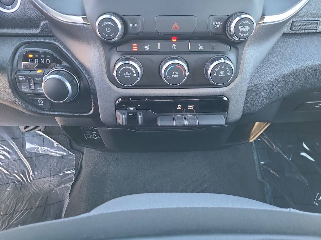 Thumbnail: 2024 RAM 1500 - 13