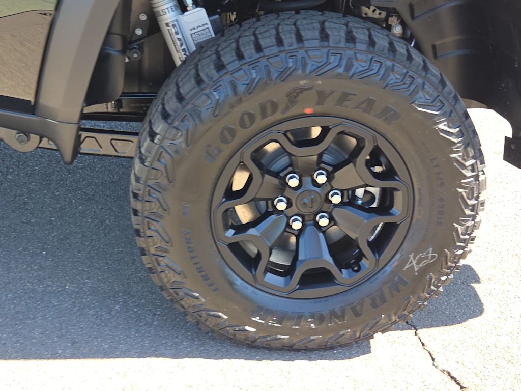 Thumbnail: 2026 RAM 1500 - 8