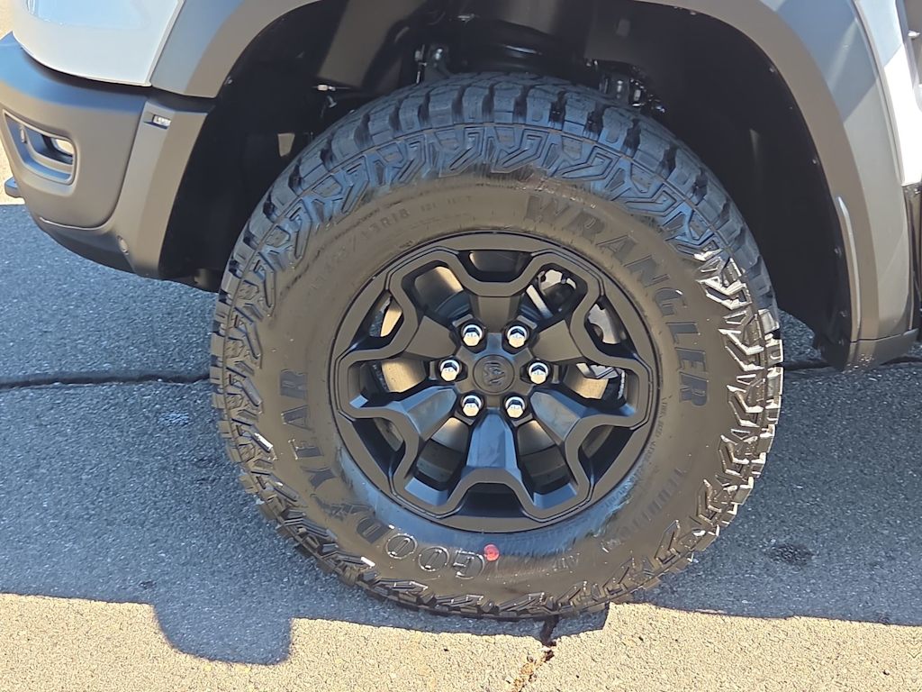 Thumbnail: 2026 RAM 1500 - 8