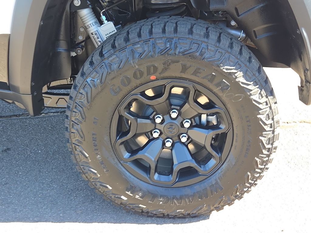 Thumbnail: 2026 RAM 1500 - 8