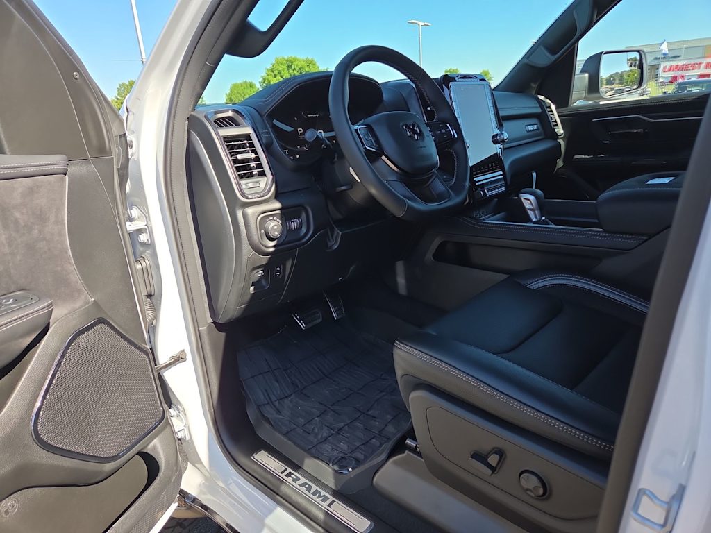 Thumbnail: 2026 RAM 1500 - 10