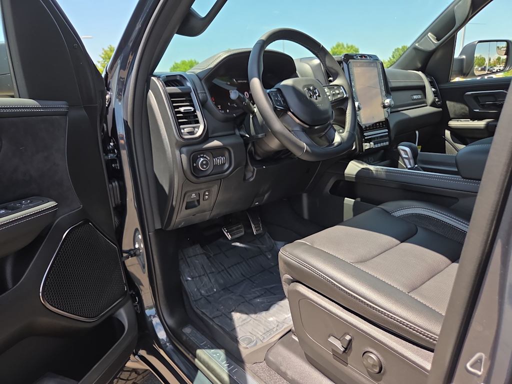 Thumbnail: 2026 RAM 1500 - 2