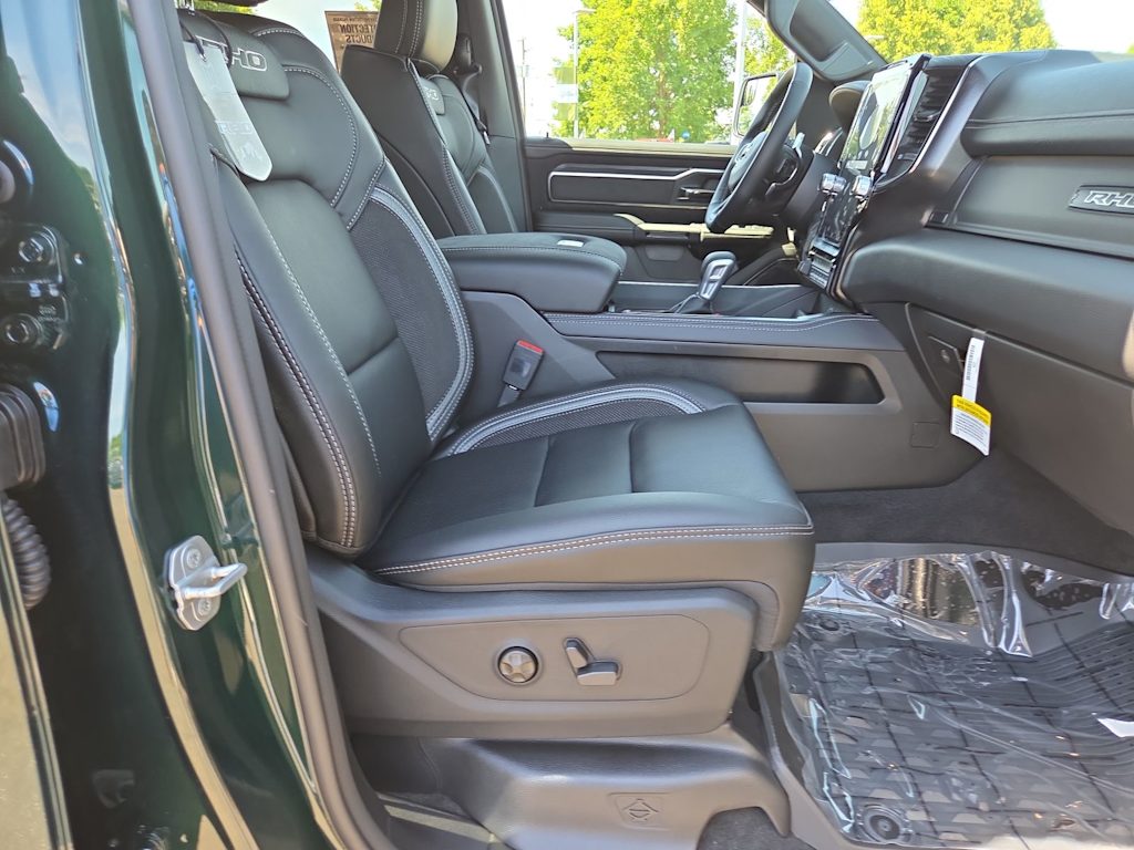 Thumbnail: 2026 RAM 1500 - 10