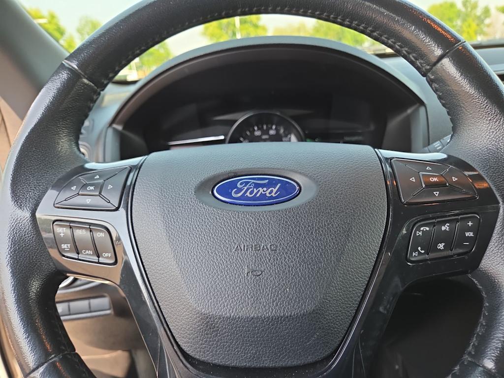 Thumbnail: 2018 Ford Explorer - 29