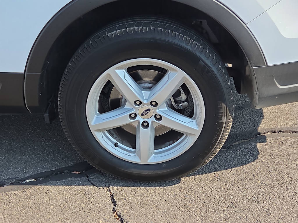 Thumbnail: 2018 Ford Explorer - 8