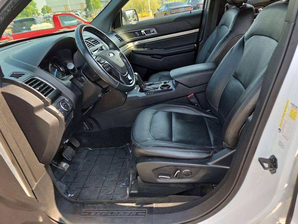 Thumbnail: 2018 Ford Explorer - 11