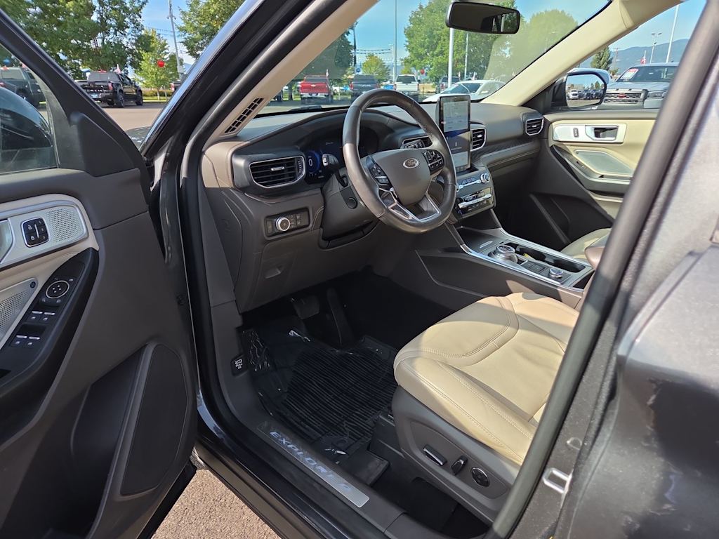 Thumbnail: 2020 Ford Explorer - 22