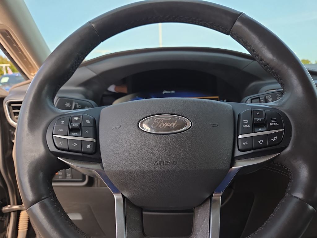 Thumbnail: 2020 Ford Explorer - 29