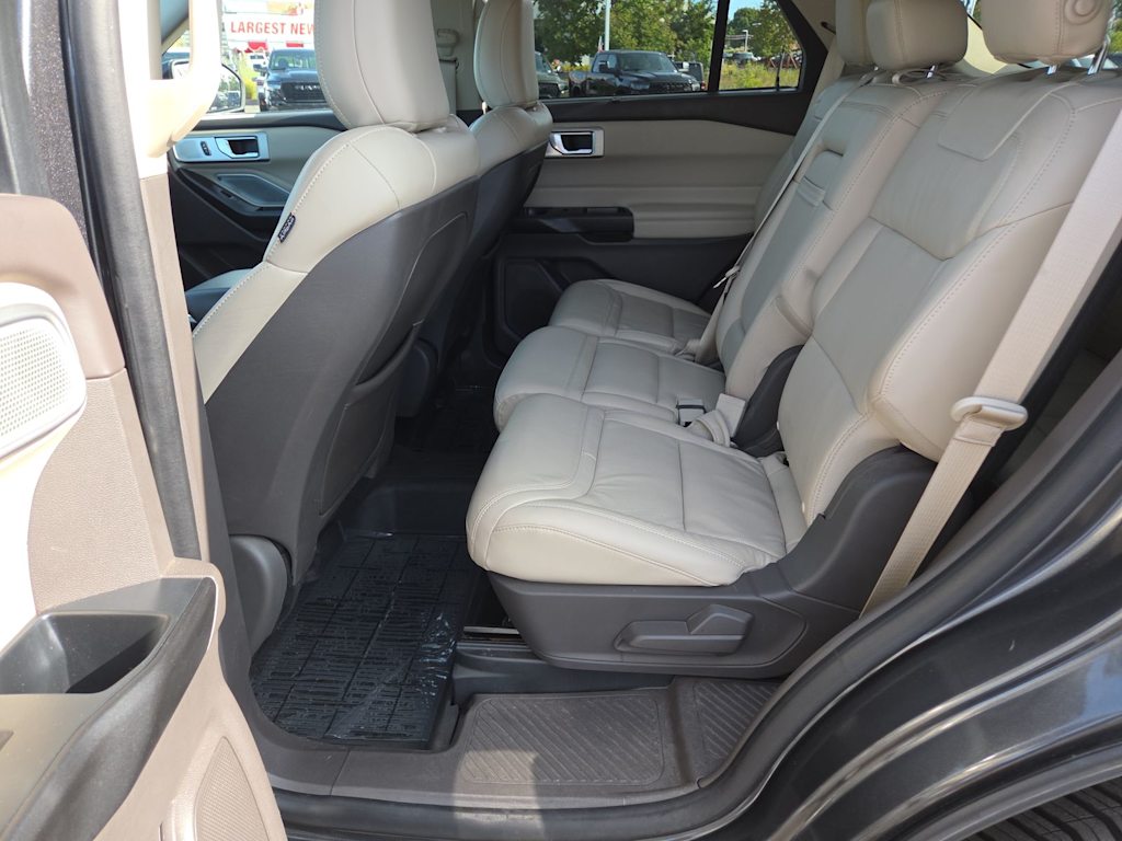 Thumbnail: 2020 Ford Explorer - 28