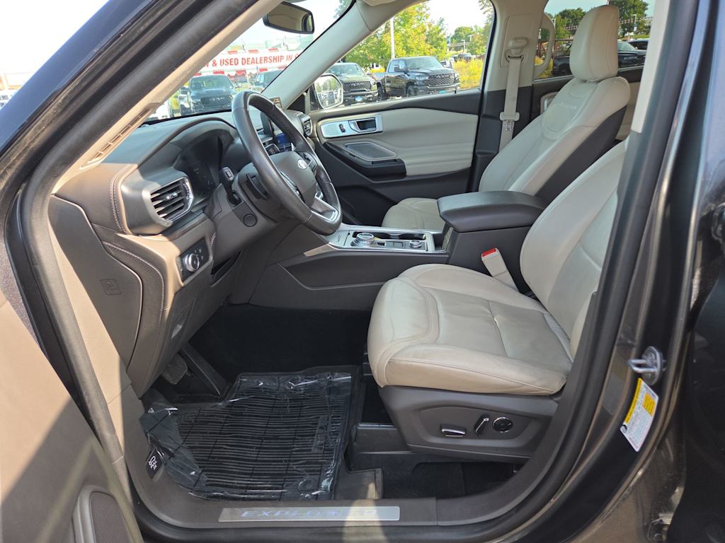 Thumbnail: 2020 Ford Explorer - 9