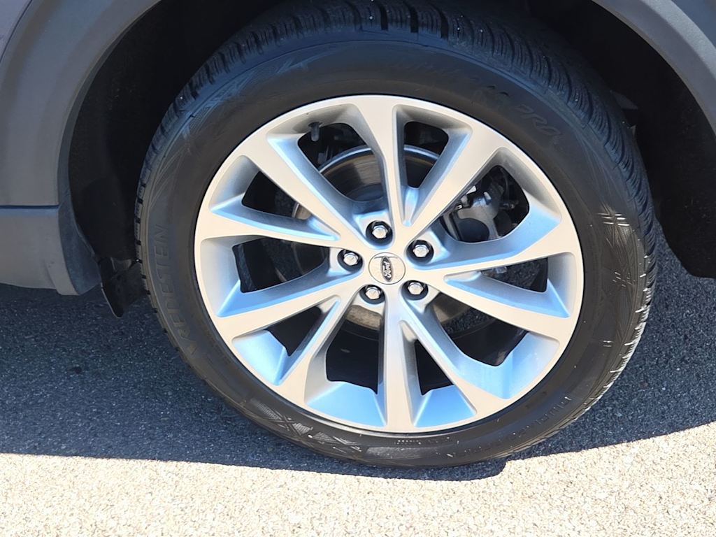 Thumbnail: 2021 Ford Explorer - 8