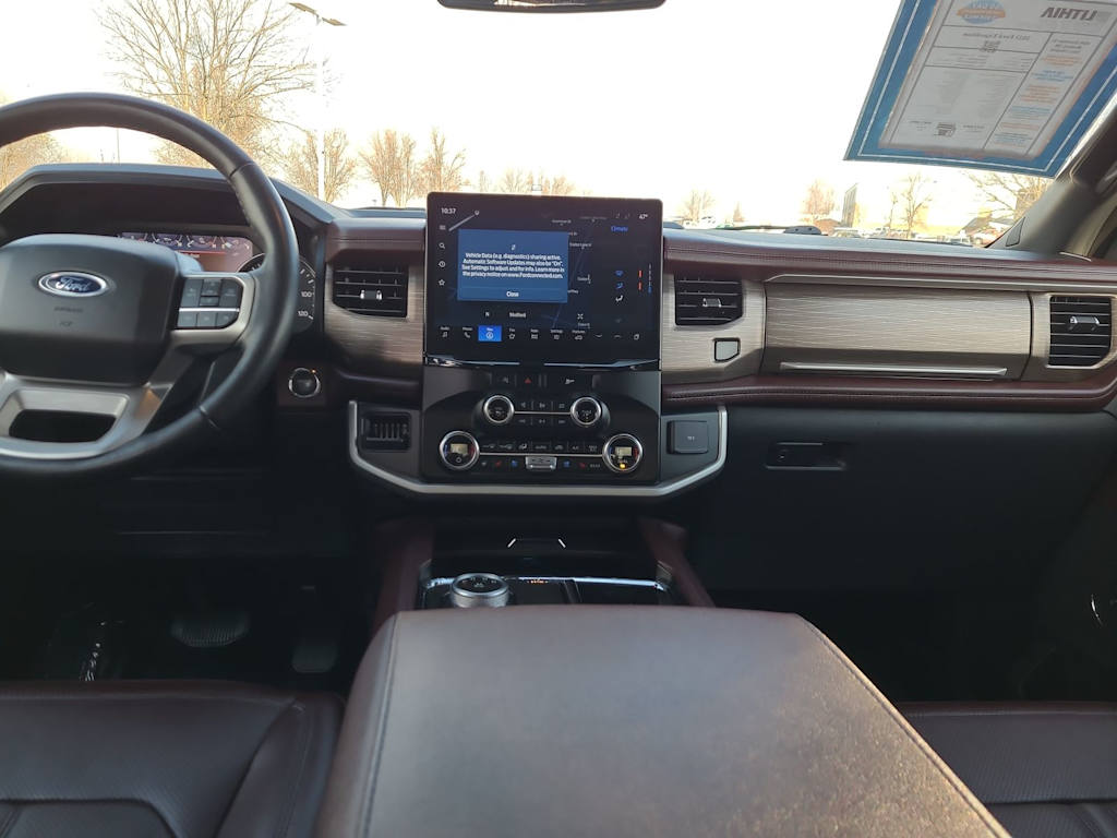 Thumbnail: 2023 Ford Expedition - 10