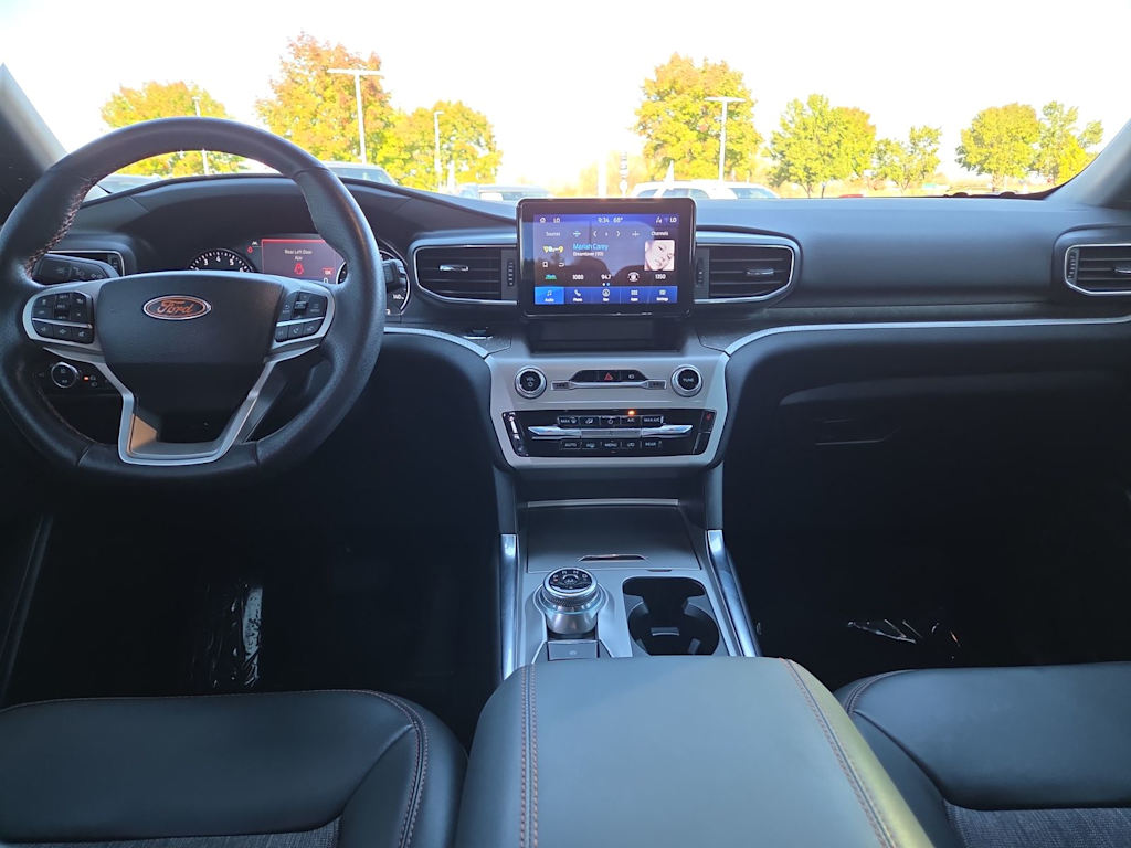 Thumbnail: 2023 Ford Explorer - 9