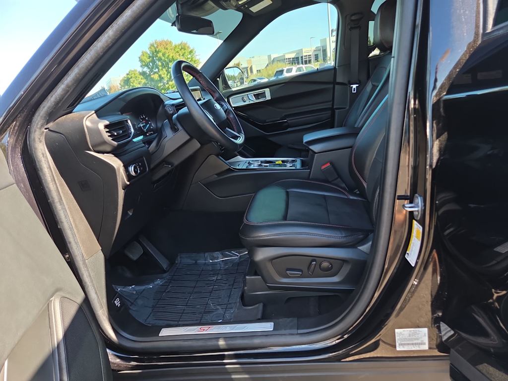 Thumbnail: 2023 Ford Explorer - 11