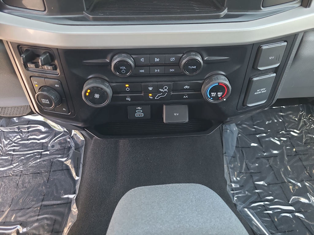 Thumbnail: 2024 Ford F-350 - 27