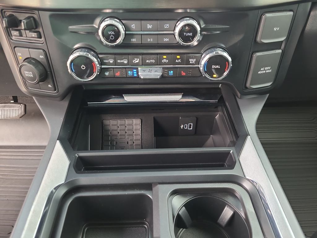 2024 Ford F-450 Lariat 29